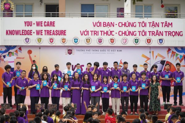 LỄ KẾT NẠP ĐOÀN VIÊN MỚI VÀ ĐẠI HỘI THỂ DỤC THỂ THAO TẠI VIS