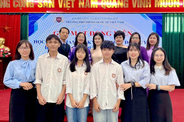 BUỔI GẶP MẶT ĐỘNG VIÊN CÁC EM HỌC SINH GIỎI THAM DỰ KÌ THI CHỌN ĐỘI TUYỂN QUỐC GIA