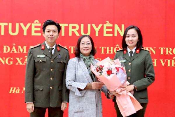 HỘI NGHỊ TUYÊN TRUYỀN AN NINH MẠNG, ĐẢM BẢO AN TOÀN THÔNG TIN TRONG SỬ DỤNG MẠNG XÃ HỘI CHO HỌC SINH