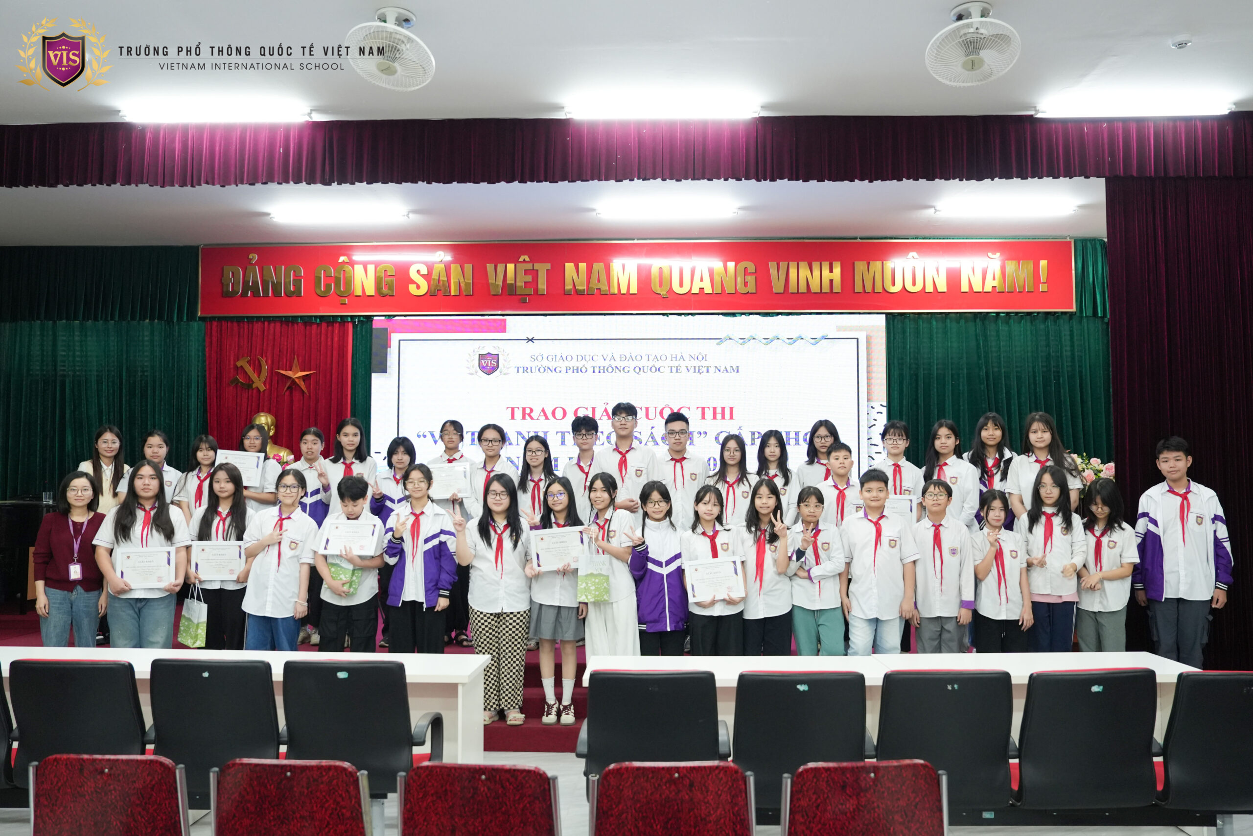 CUỘC THI “VẼ TRANH THEO SÁCH” – HÀNH TRÌNH KẾT NỐI TRI THỨC VÀ SÁNG TẠO TẠI VIS