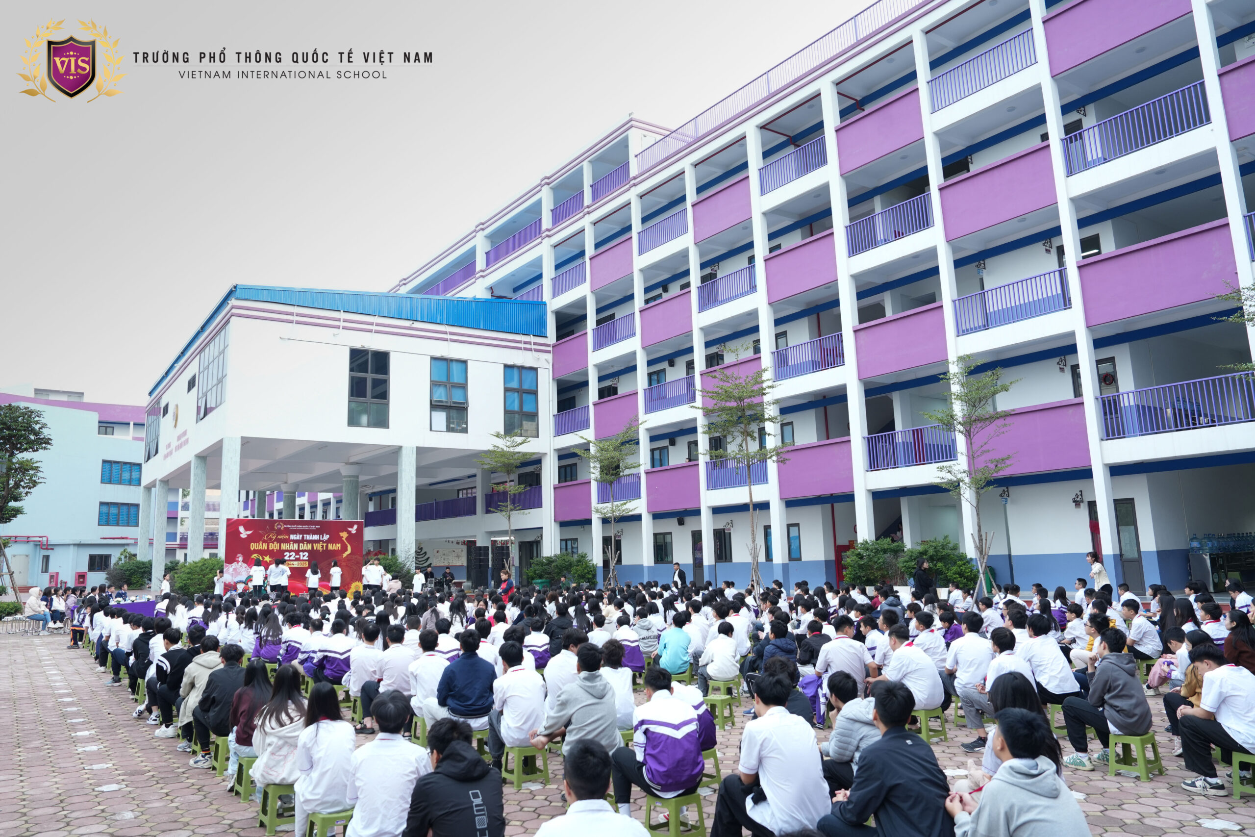 HOẠT ĐỘNG Ý NGHĨA KỶ NIỆM NGÀY THÀNH LẬP QUÂN ĐỘI NHÂN DÂN VIỆT NAM 22/12 TẠI TRƯỜNG PHỔ THÔNG QUỐC TẾ VIỆT NAM