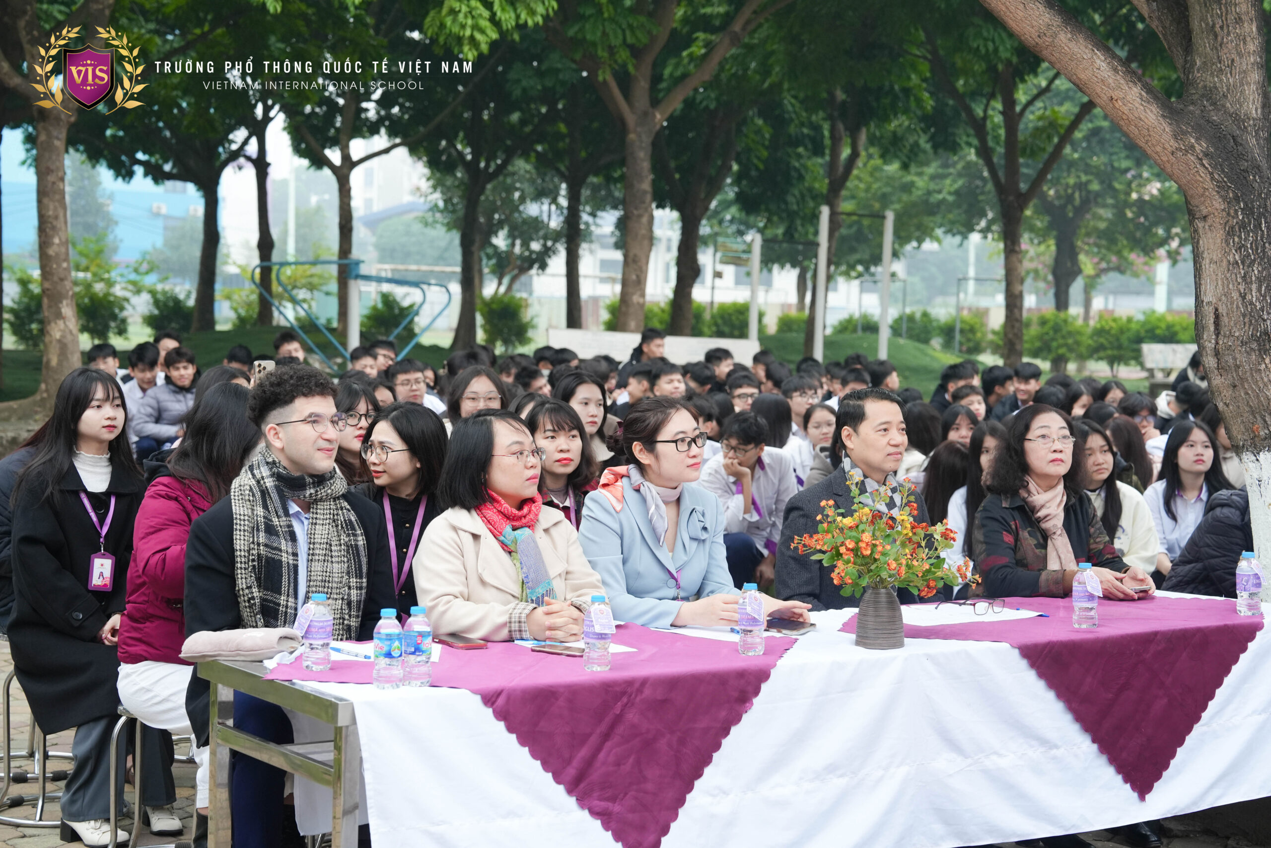 ENGLISH DRAMA & MUSIC DAY – SÂN KHẤU BÙNG NỔ TỪNG PHÚT GIÂY