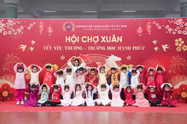 🌼 NGÀY HỘI CHỢ XUÂN “TẾT YÊU THƯƠNG – TRƯỜNG HỌC HẠNH PHÚC” 🌼