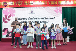 🌸 HAPPY WOMEN’S DAY! – CHUYÊN ĐỀ TIẾNG ANH CHÚC MỪNG NGÀY 8/3 TẠI TIỂU HỌC VIS 🌸
