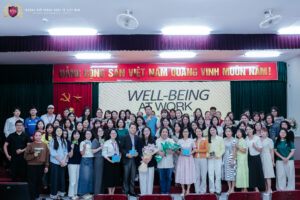 “THẦY CÔ GIÁO HẠNH PHÚC SẼ THAY ĐỔI THẾ GIỚI”