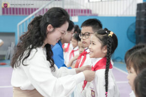 LỄ KẾT NẠP ĐỘI VIÊN – MỘT DẤU MỐC Ý NGHĨA TRONG HÀNH TRÌNH TRƯỞNG THÀNH CỦA HỌC SINH VIS