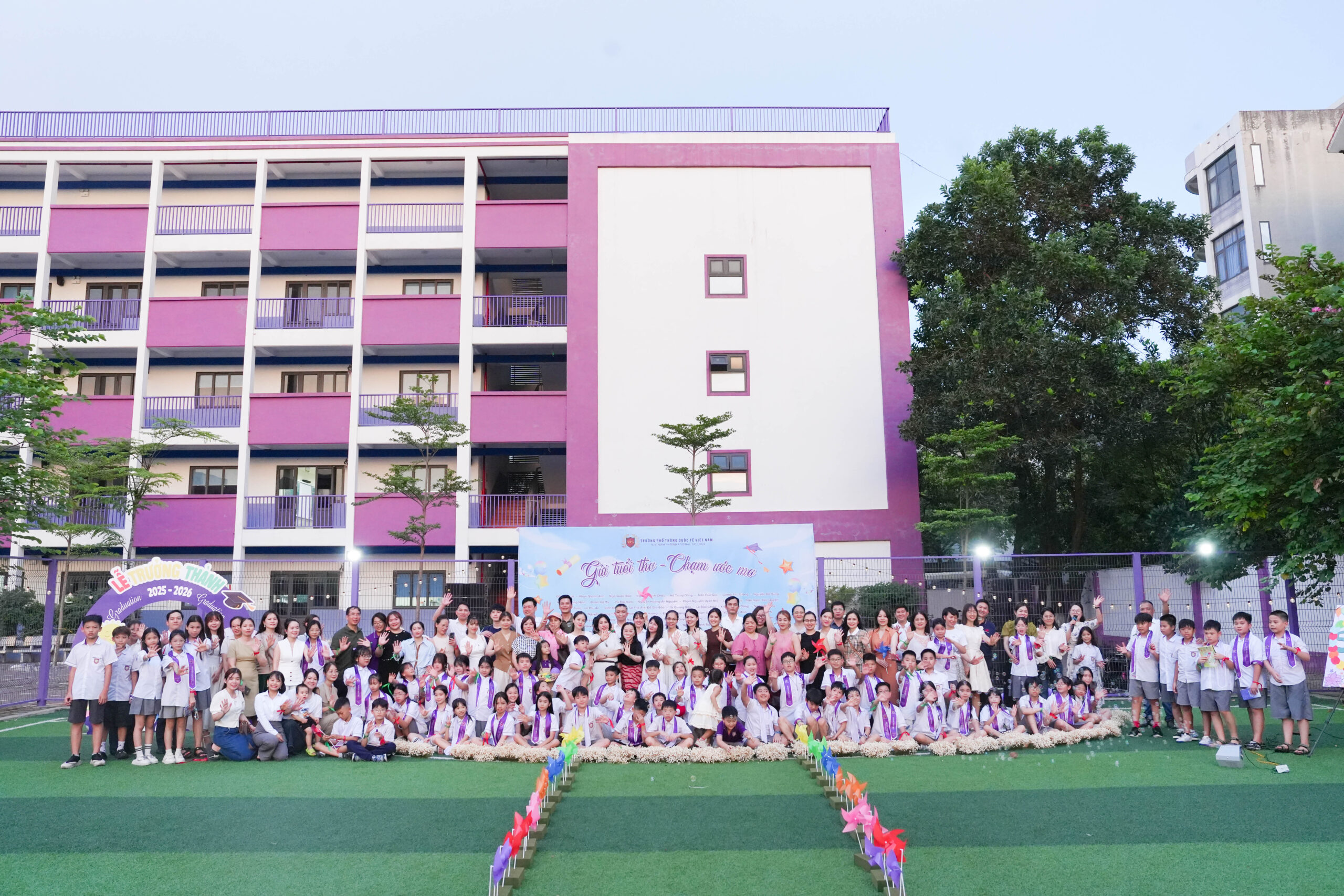 LỄ TRƯỞNG THÀNH HỌC SINH LỚP 5 TẠI TIỂU HỌC VIS NĂM HỌC 2025 – 2026