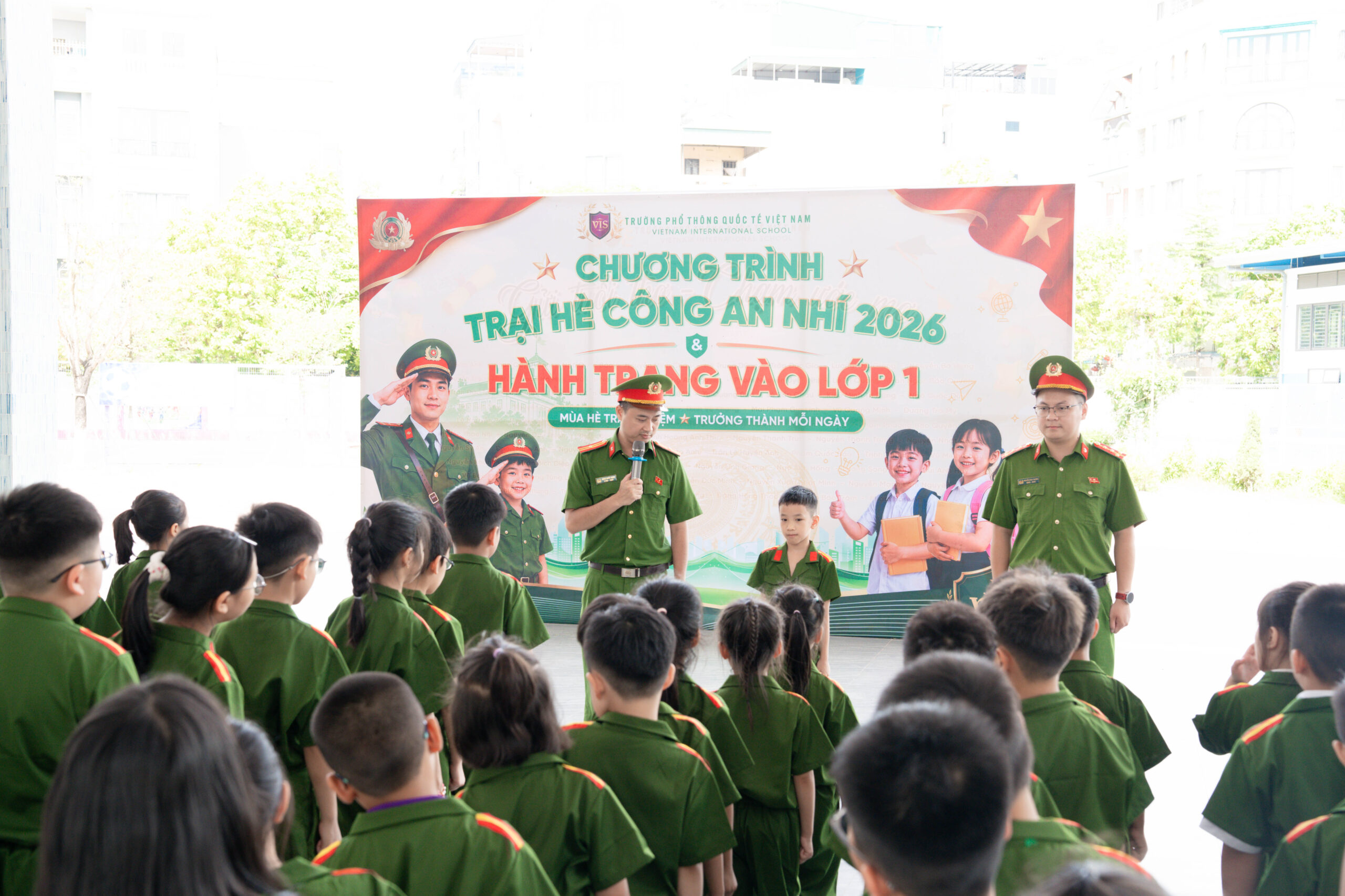 KHỞI ĐỘNG MÙA HÈ TRẢI NGHIỆM – SẴN SÀNG CHO NHỮNG HÀNH TRÌNH TRƯỞNG THÀNH CÙNG VIS